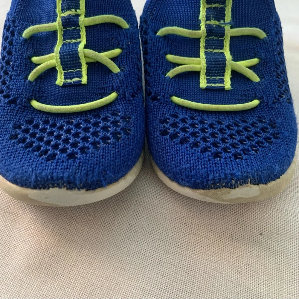 OshKosh B’Gosh Water Sneakers